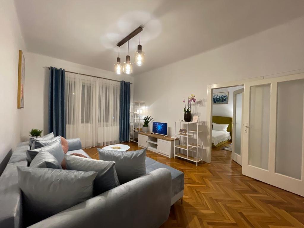 Cityviews Apartment Cluj ภายนอก รูปภาพ